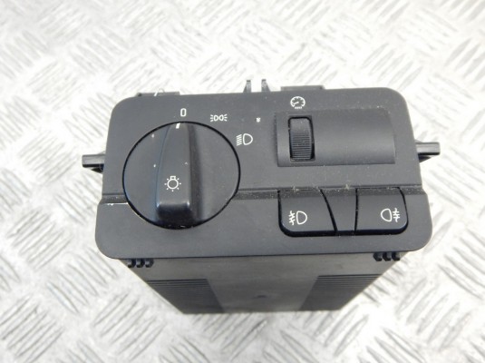 Блок управления светом BMW 3-series (E46) 61 31 4 108 587