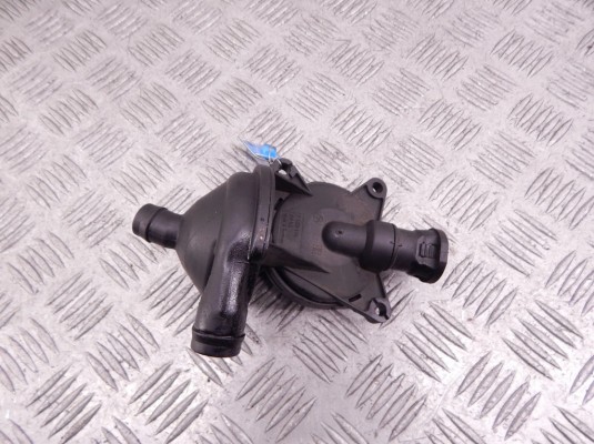 Маслоотделитель (сапун) BMW 3-series (E46) 11 61 7 503 520