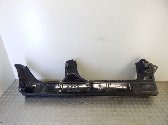 Порог правый BMW X5-series (E53) 41 21 8 262 654 Порог правый BMW X5-series (E53) 41 21 8 262 654