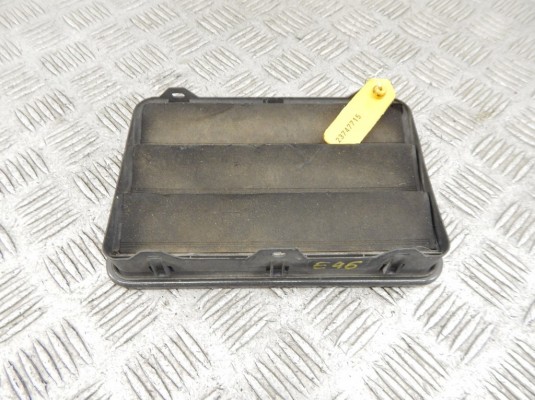 Решетка вентиляции кузова BMW 3-series (E46) 64 22 8 377 280