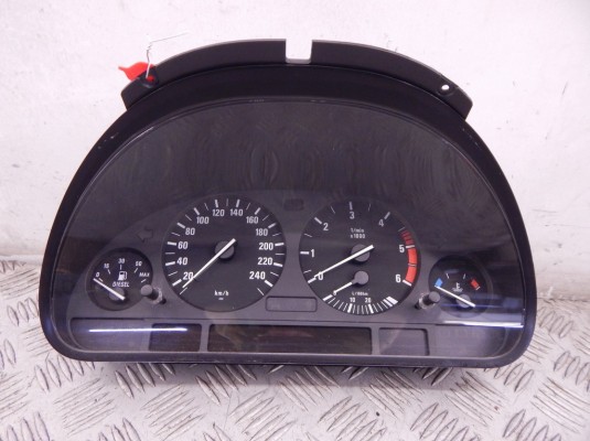 Щиток приборов (приборная панель) BMW 5-series (E39) 62 11 6 914 882