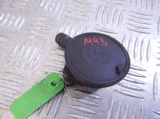 Маслоотделитель (сапун) BMW 3-series (E36) 11 15 1 247 133