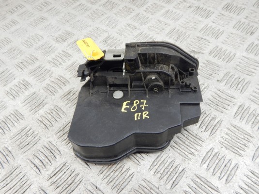 Замок двери передней правой BMW 1-series (E87) 51 21 7 154 628