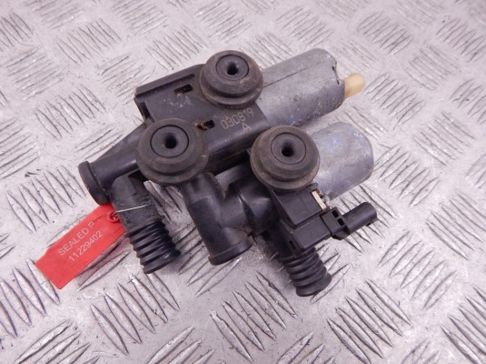 Кран отопителя (печки) BMW 3-series (E46) 64 11 8 369 807 Кран отопителя (печки) BMW 3-series (E46) 64 11 8 369 807