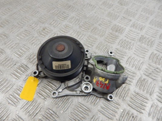 Помпа BMW 3-series (F30/31) 11 51 7 810 833 Помпа BMW 3-series (F30/31) 11 51 7 810 833