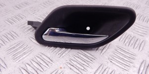 Ручка внутренняя задняя левая BMW 5-series (E39) 51 21 8 125 513 Ручка внутренняя задняя левая BMW 5-series (E39) 51 21 8 125 513