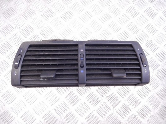 Дефлектор обдува салона BMW X5-series (E53) 64 22 8 402 221