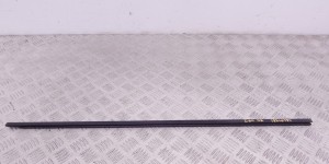 Молдинг стекла двери передней правой наружный BMW 5-series (E60/61) 51 21 7 057 436