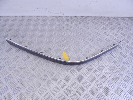 Молдинг бампера переднего BMW 5-series (E39) 51 11 8 226 561