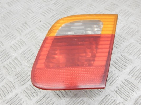 Фонарь крышки багажника правый BMW 3-series (E46) 63 21 6 907 946