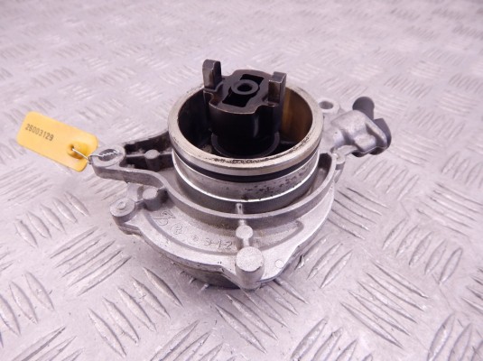 Насос вакуумный BMW 3-series (E90/91/92) 11 66 7 791 232 Насос вакуумный BMW 3-series (E90/91/92) 11 66 7 791 232