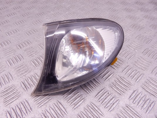 Поворотник левый BMW 3-series (E46) Поворотник левый BMW 3-series (E46)