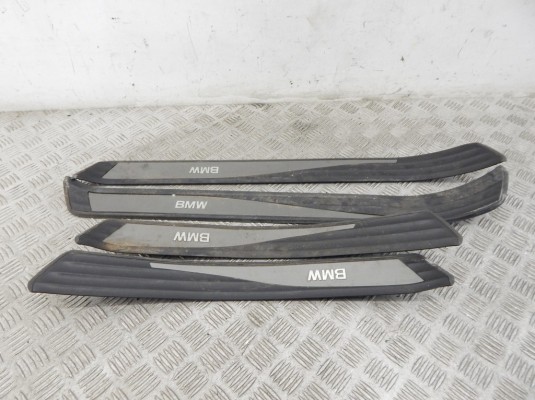 Накладка декоративная BMW 5-series (E60/61) 51 47 7 034 303 Накладка декоративная BMW 5-series (E60/61) 51 47 7 034 303