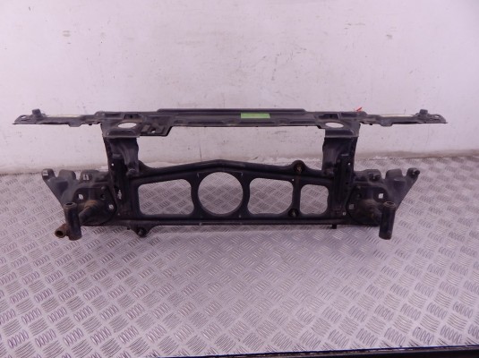 Передняя панель крепления облицовки (телевизор) BMW 5-series (E39) 51 71 8 159 610 Передняя панель крепления облицовки (телевизор) BMW 5-series (E39) 51 71 8 159 610