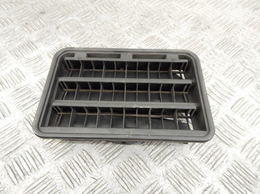 Решетка вентиляции кузова BMW 5-series (E39) 64 22 8 377 280