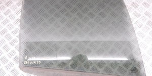Стекло двери задней правой BMW 3-series (E46) 51 34 7 008 060