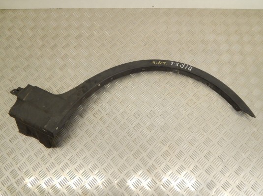Молдинг крыла переднего правого BMW X3-series (E83) 51 71 3 405 818