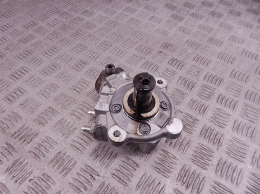 ТНВД BMW 3-series (F30/31) 7810696