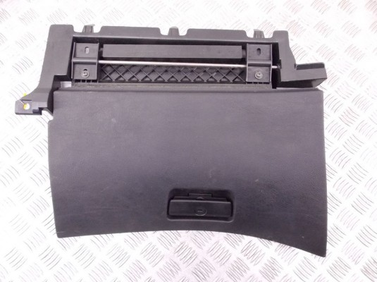Бардачок BMW 3-series (E46) 51 16 7 141 583