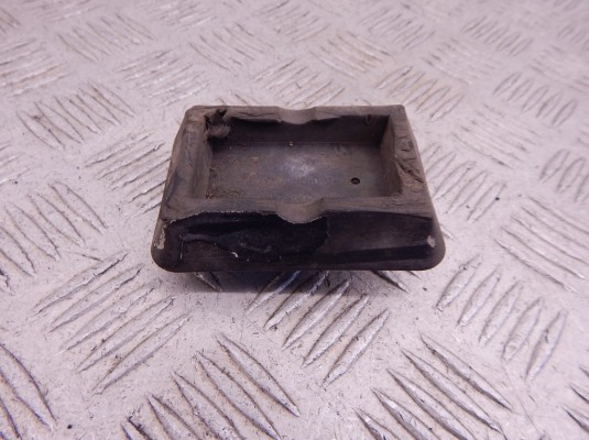 Опора под домкрат (поддомкратная подушка) BMW 5-series (E39) 51 71 8 204 244