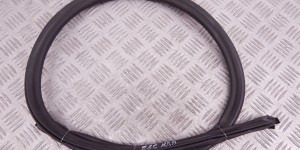 Уплотнитель капота BMW 7-series (E65/66) 51 71 8 240 742