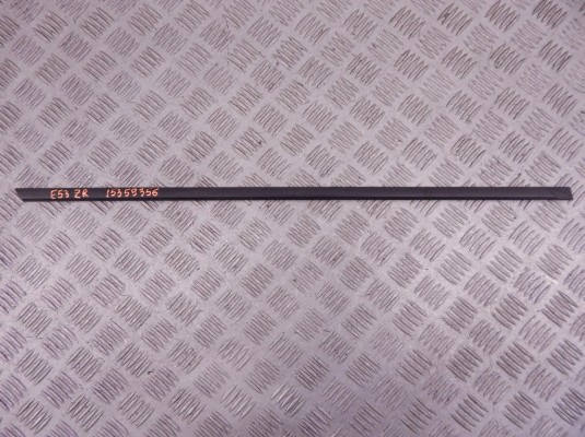 Молдинг двери задней правой BMW X5-series (E53) 51 13 8 402 654 Молдинг двери задней правой BMW X5-series (E53) 51 13 8 402 654