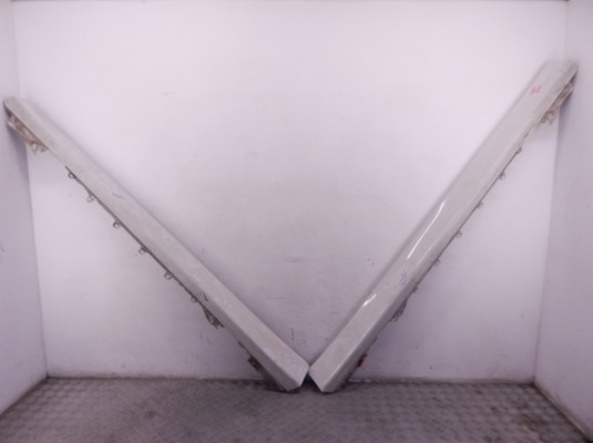 Накладка на порог BMW 4-series (F32/33/36) 51 77 7 374 613