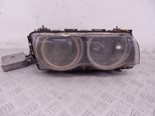 Фара правая BMW 7-series (E38)