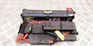 Блок предохранителей BMW 3-series (E46) 61 13 8 364 542