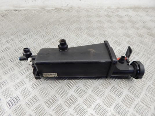 Бачок расширительный BMW 3-series (E46) 17 11 7 573 781 Бачок расширительный BMW 3-series (E46) 17 11 7 573 781