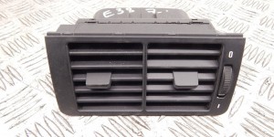 Дефлектор обдува салона BMW 7-series (E38) 64 22 8 390 117