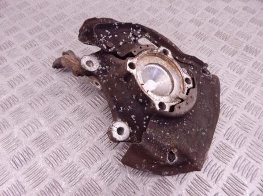 Ступица передняя правая BMW 5-series (E39) 31 21 1 092 854