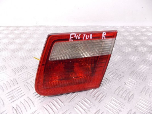 Фонарь крышки багажника правый BMW 3-series (E46) 8368760