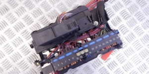 Блок предохранителей BMW 3-series (E46) 61 13 8 364 530