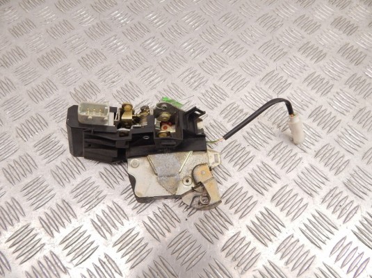 Замок двери задней правой BMW 7-series (E38) 51 22 8 125 672