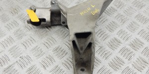 Кронштейн двигателя BMW 3-series (E46) 22 11 6 753 225 Кронштейн двигателя BMW 3-series (E46) 22 11 6 753 225