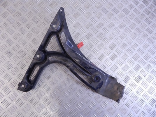 Кронштейн крепления бампера заднего BMW 5-series (E60/61) 51 12 7 178 185 Кронштейн крепления бампера заднего BMW 5-series (E60/61) 51 12 7 178 185