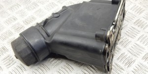 Корпус масляного фильтра BMW 1-series (E87) 11 42 7 807 799 Корпус масляного фильтра BMW 1-series (E87) 11 42 7 807 799