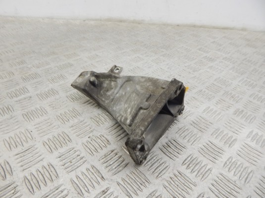 Кронштейн двигателя BMW 3-series (E46) 22 11 1 095 084