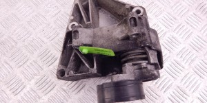 Кронштейн компрессора кондиционера BMW 5-series (E60/61) 64 55 7 512 556