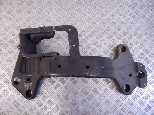 Кронштейн КПП BMW X5-series (E53) 22 31 6 762 275