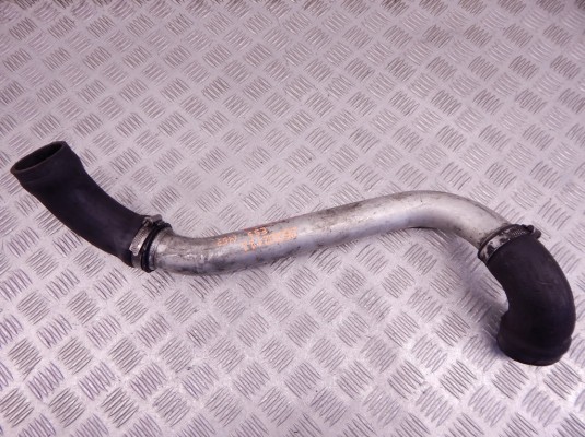 Патрубок интеркулера BMW X5-series (E53) 11 61 7 799 389 Патрубок интеркулера BMW X5-series (E53) 11 61 7 799 389