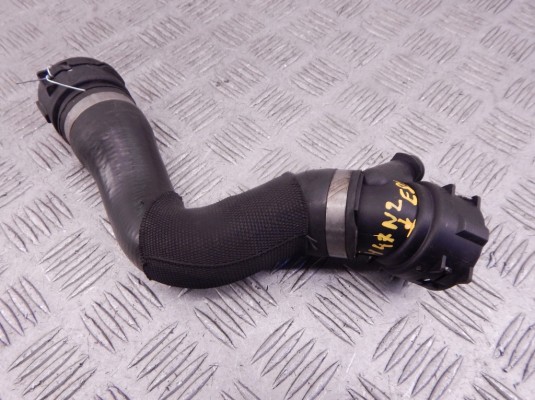 Патрубок радиатора BMW 1-series (E87) 17 12 7 789 720