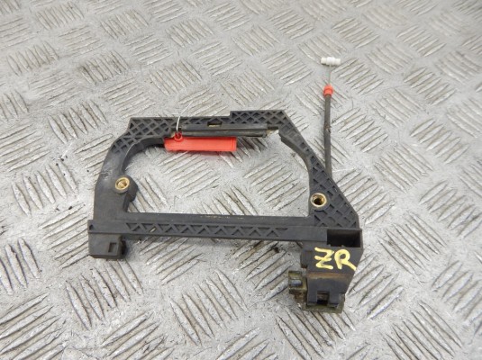 Скелет ручки наружной задней правой BMW 5-series (E39) 51 22 8 236 646 Скелет ручки наружной задней правой BMW 5-series (E39) 51 22 8 236 646