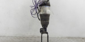 Стойка передняя левая VOLKSWAGEN TOUAREG 7P6616039M