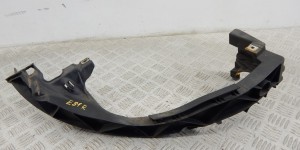 Крепление фары правой BMW 1-series (E87) 61 64 7 120 824