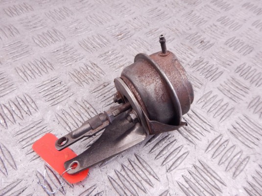 Клапан управления турбиной (актуатор) BMW 3-series (E46) Клапан управления турбиной (актуатор) BMW 3-series (E46)