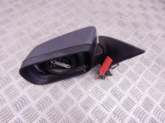 Зеркало наружное левое BMW 5-series (E39) 51 16 8 266 601