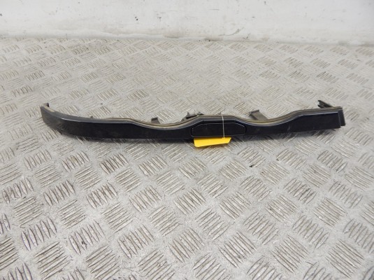 Ус под фару правый BMW 3-series (E46) 51 13 8 227 644