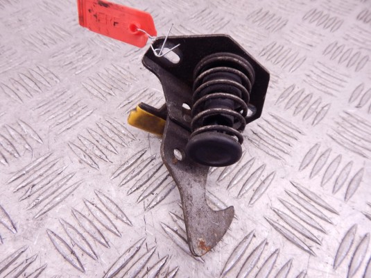 Крюк капота BMW 3-series (E90/91/92) 51 23 7 073 916